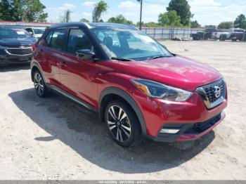 Salvage Nissan Kicks