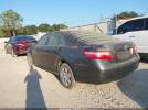 Toyota Camry Le Image 8