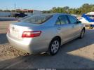 Toyota Camry Le Image 3