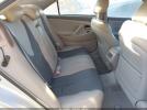 Toyota Camry Le Image 6