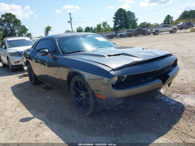  Salvage Dodge Challenger