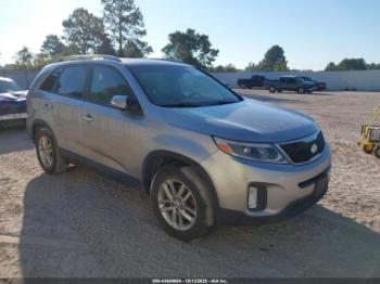  Salvage Kia Sorento