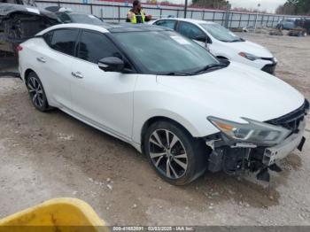  Salvage Nissan Maxima