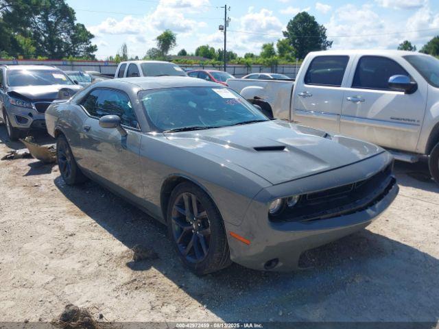  Salvage Dodge Challenger
