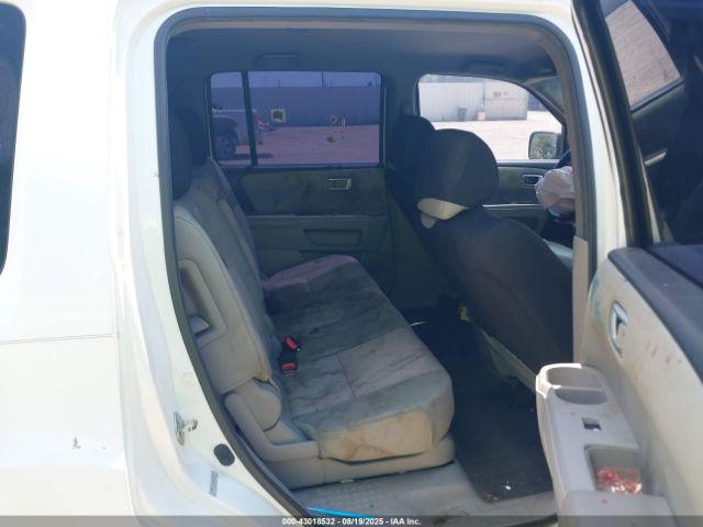 Honda Pilot Ex Image 8