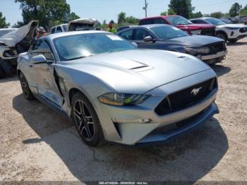  Salvage Ford Mustang