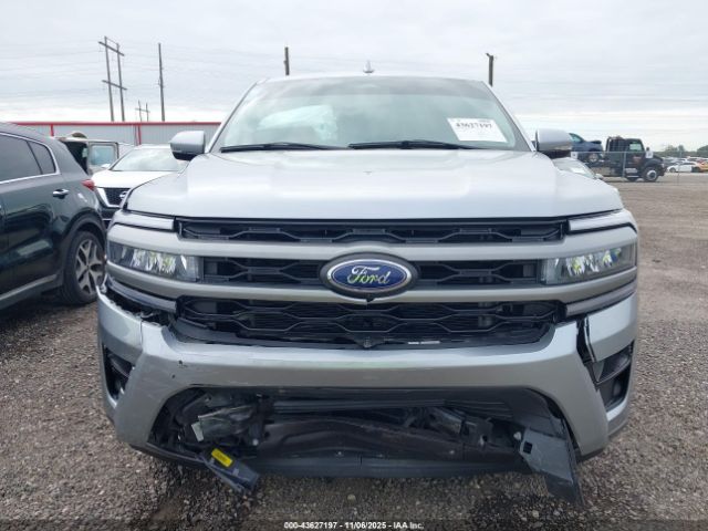 Ford Expedition Xlt Max Image 4