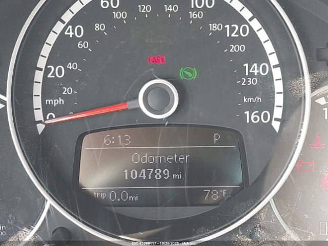 Volkswagen Beetle 1.8t S Image 16