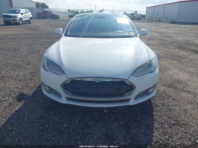 Tesla Model S Image 7
