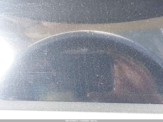 Tesla Model S Image 8