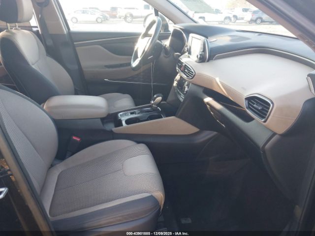 Hyundai SANTA FE Sel Plus Image 16