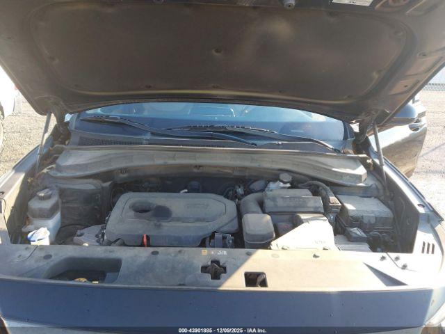 Hyundai SANTA FE Sel Plus Image 6