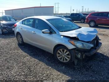  Salvage Kia Forte