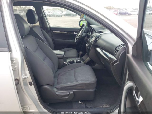 Kia Sorento Lx Image 9