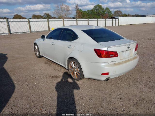 Lexus Is Image 11