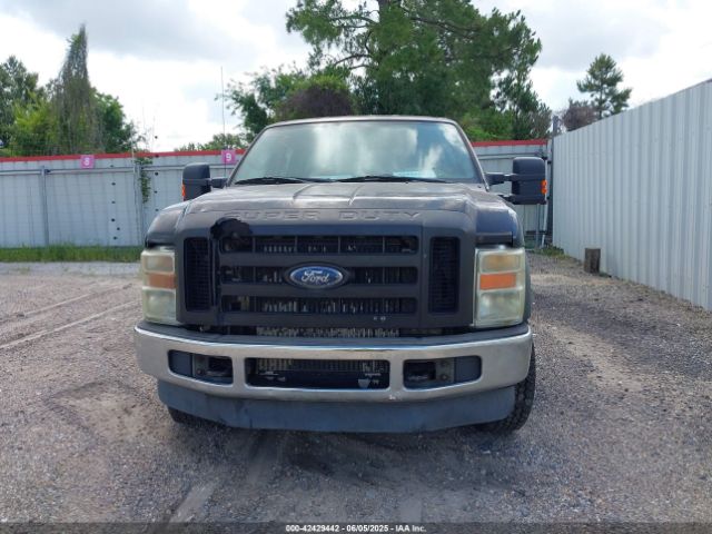 Ford F-350 Image 7