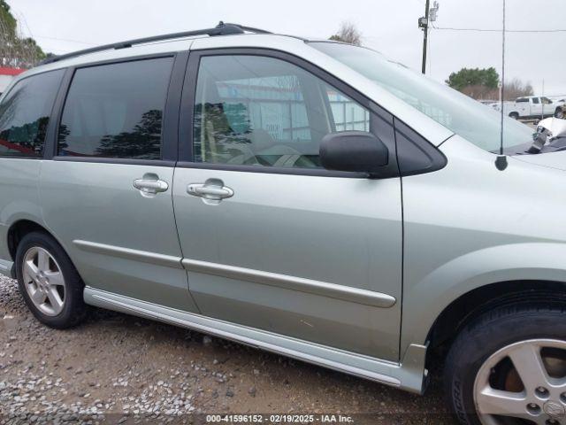 Mazda MPV Image 10