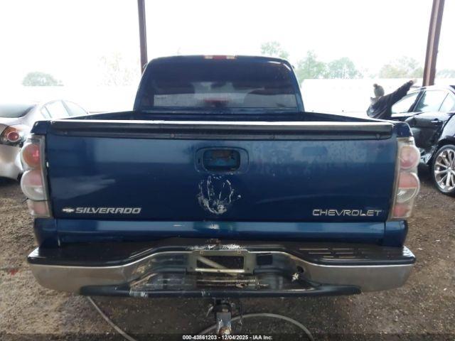 Chevrolet Silverado 1500 Ls Image 11