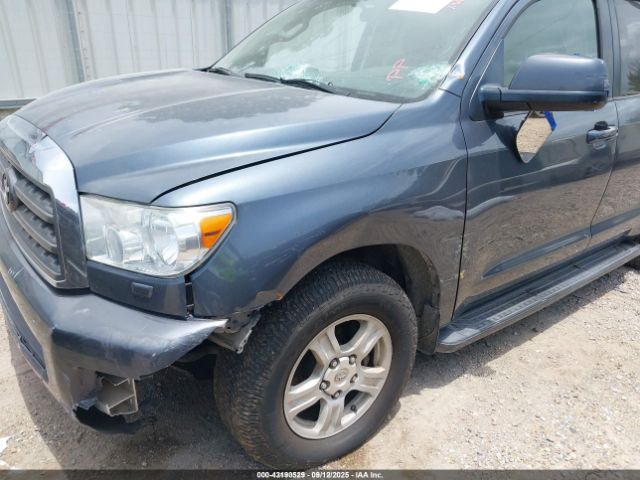 Toyota Sequoia Sr5 4.6l V8 Image 10