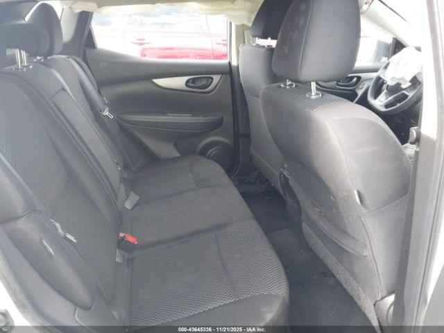 Nissan Rogue S Fwd Xtronic Cvt Image 15