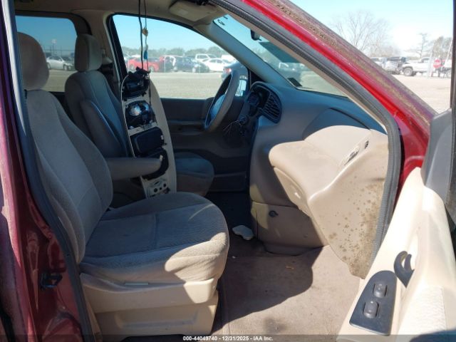 Ford Windstar Se Image 8