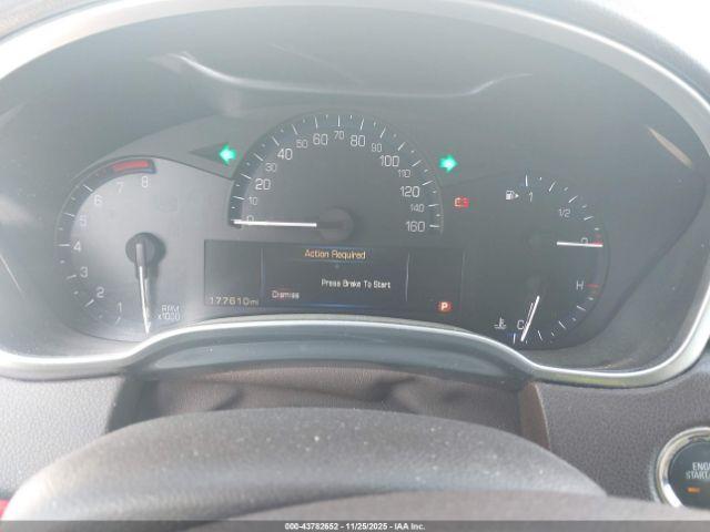 Cadillac SRX Luxury Collection Image 10