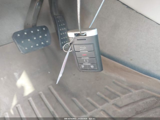 Cadillac SRX Luxury Collection Image 2