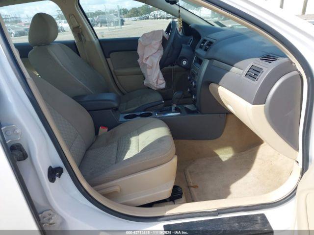 Ford Fusion Se Image 4