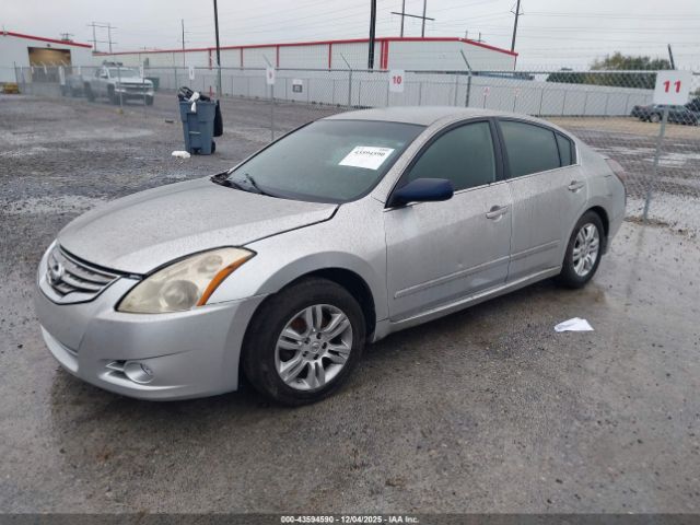 Nissan Altima 2.5 S Image 2