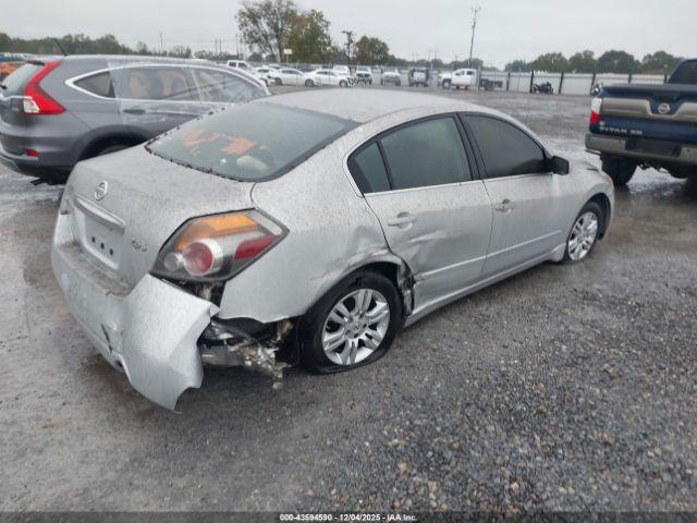 Nissan Altima 2.5 S Image 6