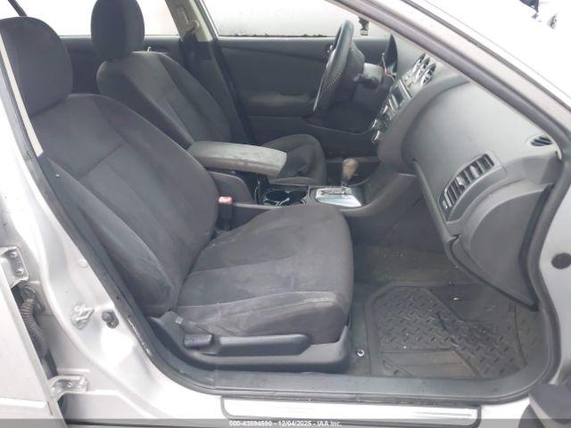 Nissan Altima 2.5 S Image 5