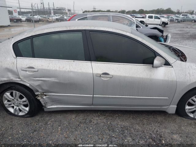 Nissan Altima 2.5 S Image 10