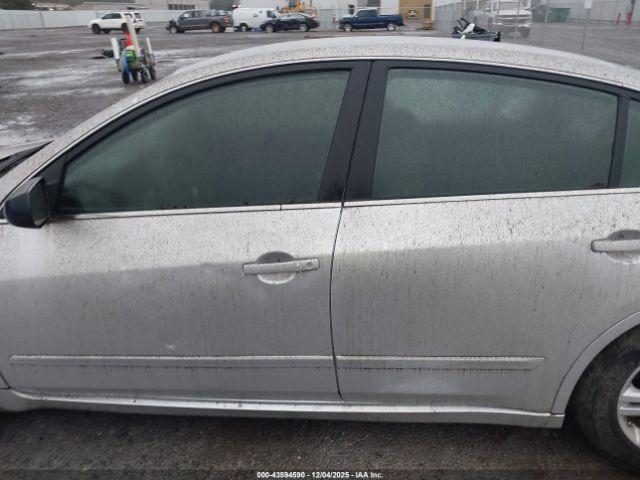 Nissan Altima 2.5 S Image 12