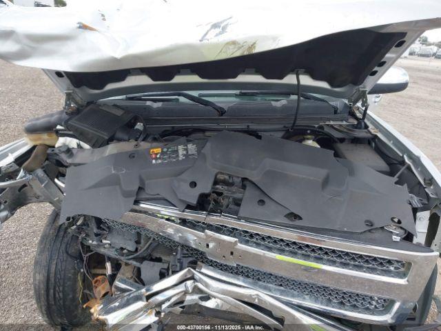 Chevrolet Silverado 1500 Lt Image 12