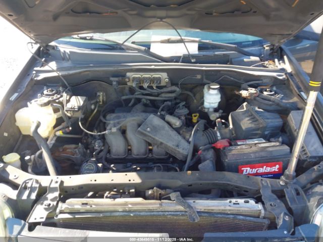 Mercury Mariner V6 Image 2