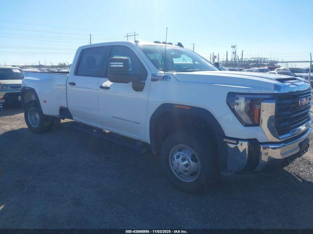  Salvage General Motors Sierra 3500HD