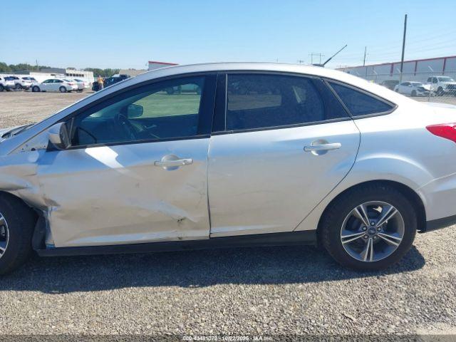 Ford Focus Se Image 16