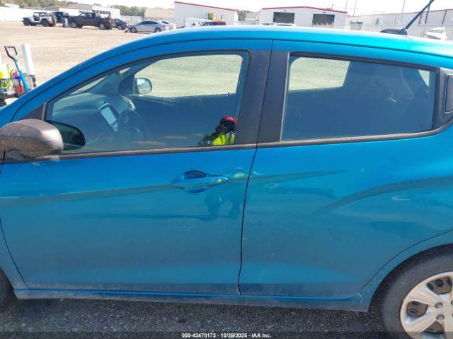 Chevrolet Spark Ls Cvt Image 16