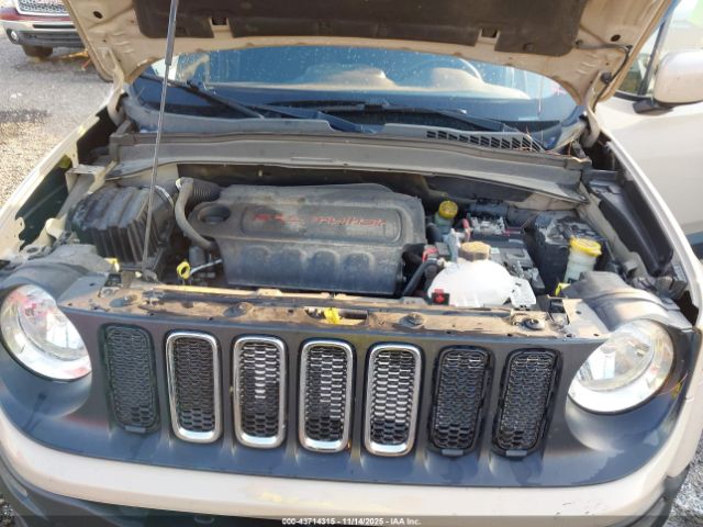 Jeep Renegade Latitude Image 11