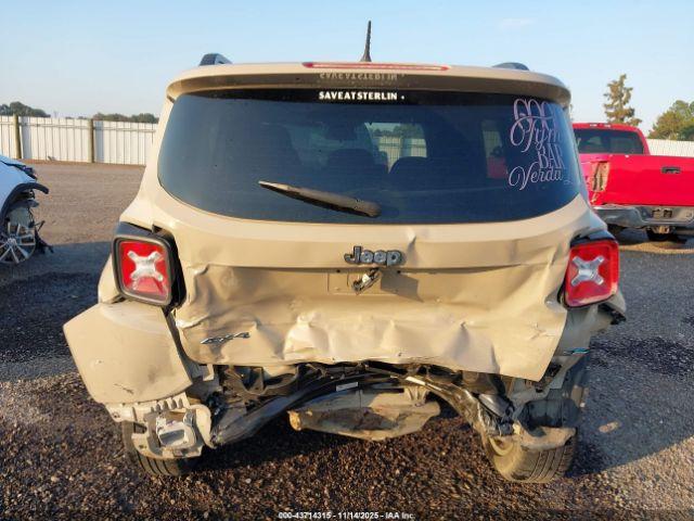 Jeep Renegade Latitude Image 2