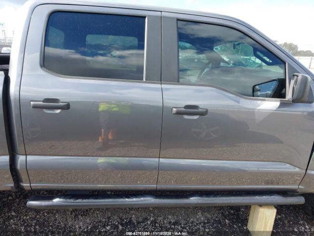 Ford F-150 Xl Image 6