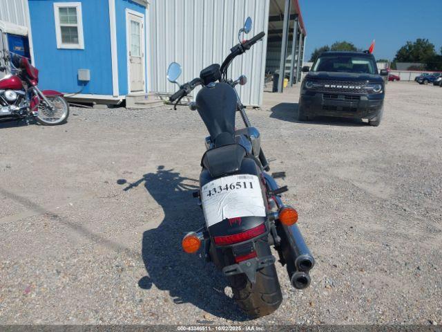 Honda Vt1300 Cx Image 5