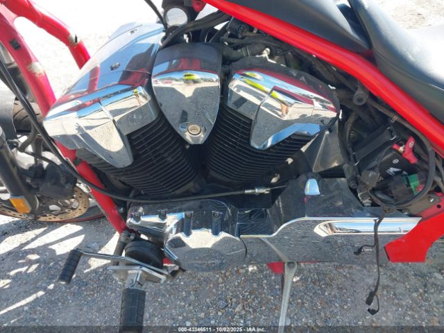 Honda Vt1300 Cx Image 10