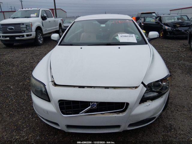 Volvo C70 T5 Image 13