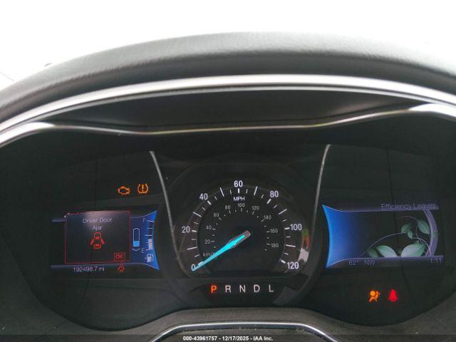 Ford Fusion Se Image 4