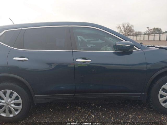 Nissan Rogue S Image 15