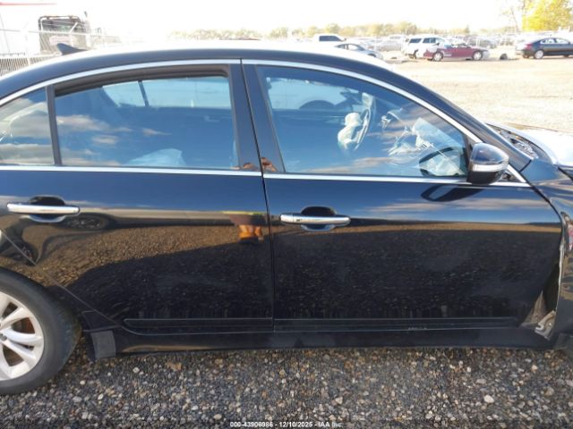 Hyundai Genesis 3.8 Image 12