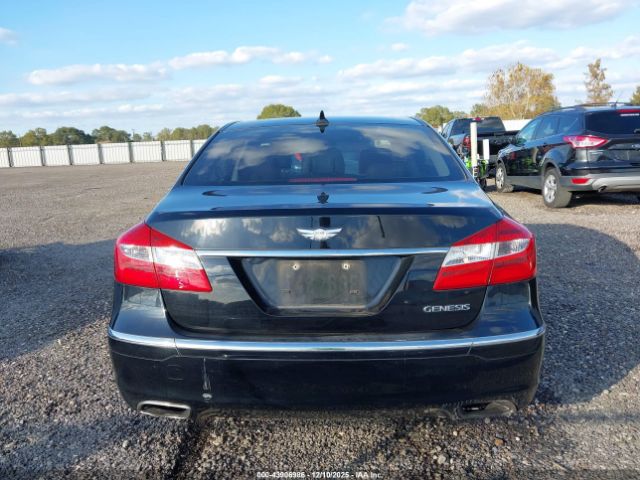 Hyundai Genesis 3.8 Image 17