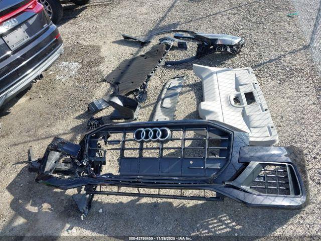 Audi Q8 55 Premium Image 14