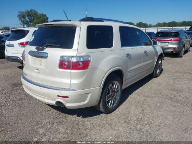 GMC Acadia Denali Image 5